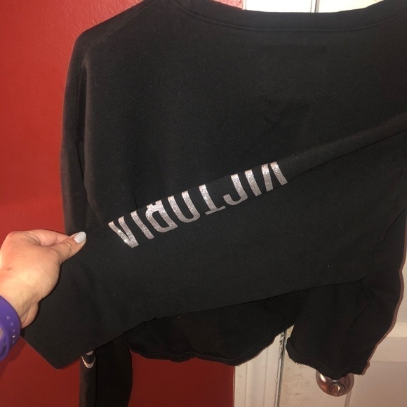 Victoria’s Secret Sport Cropped Sweatshirt Size Medium - Picture 7 of 9
